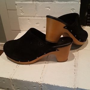 American Eagle Outfitters black suede clogs